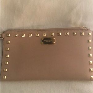 Michael Kors wristlet